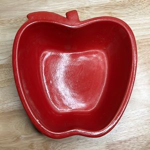 Tender Heart Treasures Apple Shaped Bowl 9” 2005